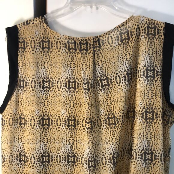 MNG BY MANGO PRINT SLEEVELESS top size 8 PREWORN - Picture 15 of 15